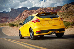2018 Ford Focus FOCUS ST POWER AND PERFORMANCE 2018 Ford Focus FOCUS ST POWER AND PERFORMANCE