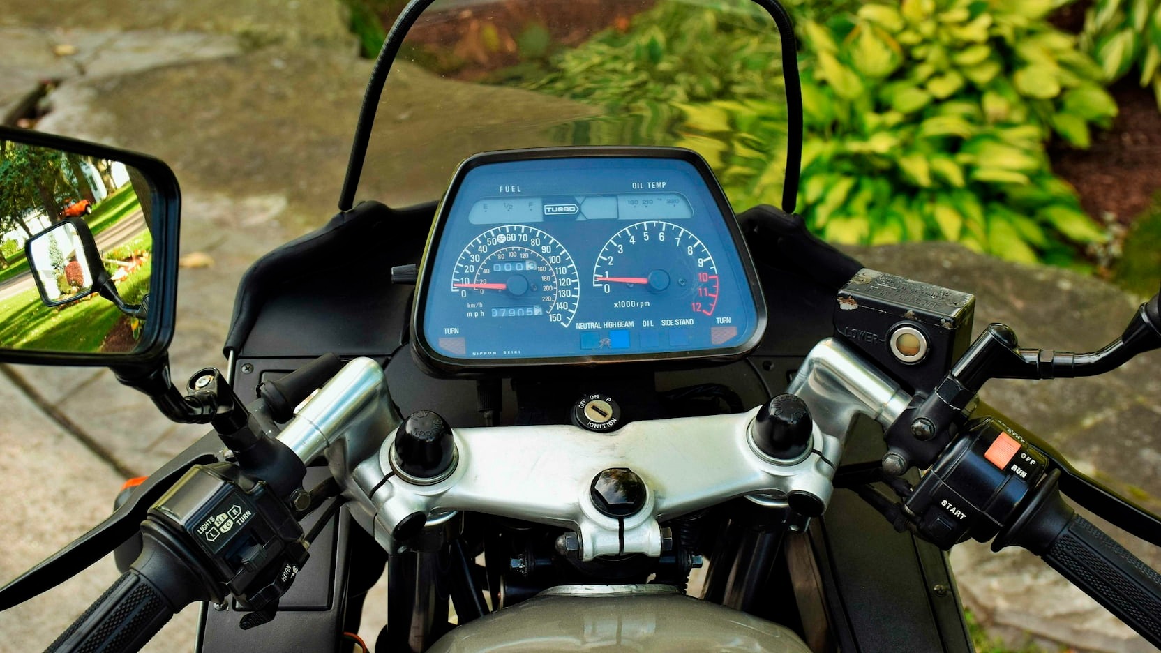 Four Decades Ago, Suzuki Made A Motorcycle So Weird That Its Tiny