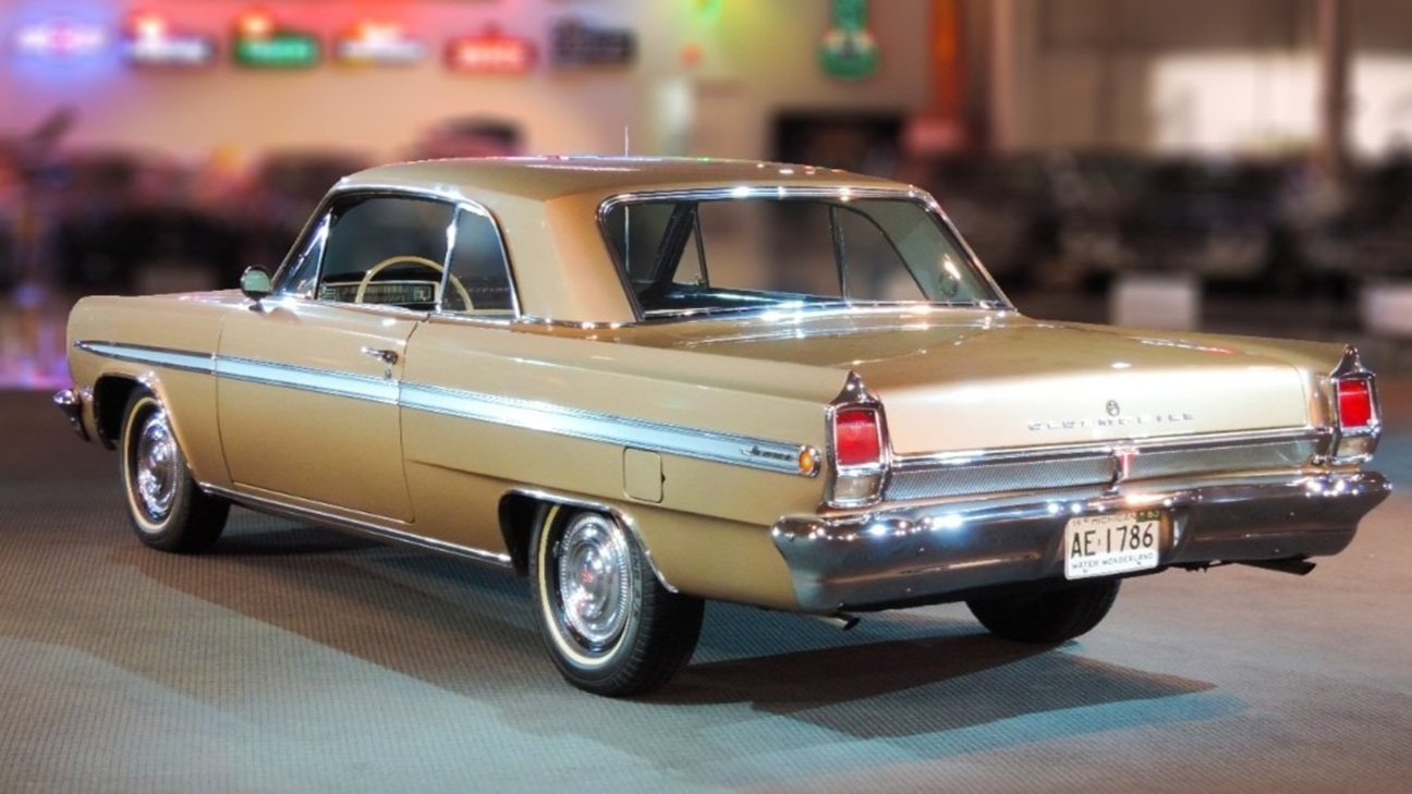 1963 Oldsmobile Jetfire2 1280x12