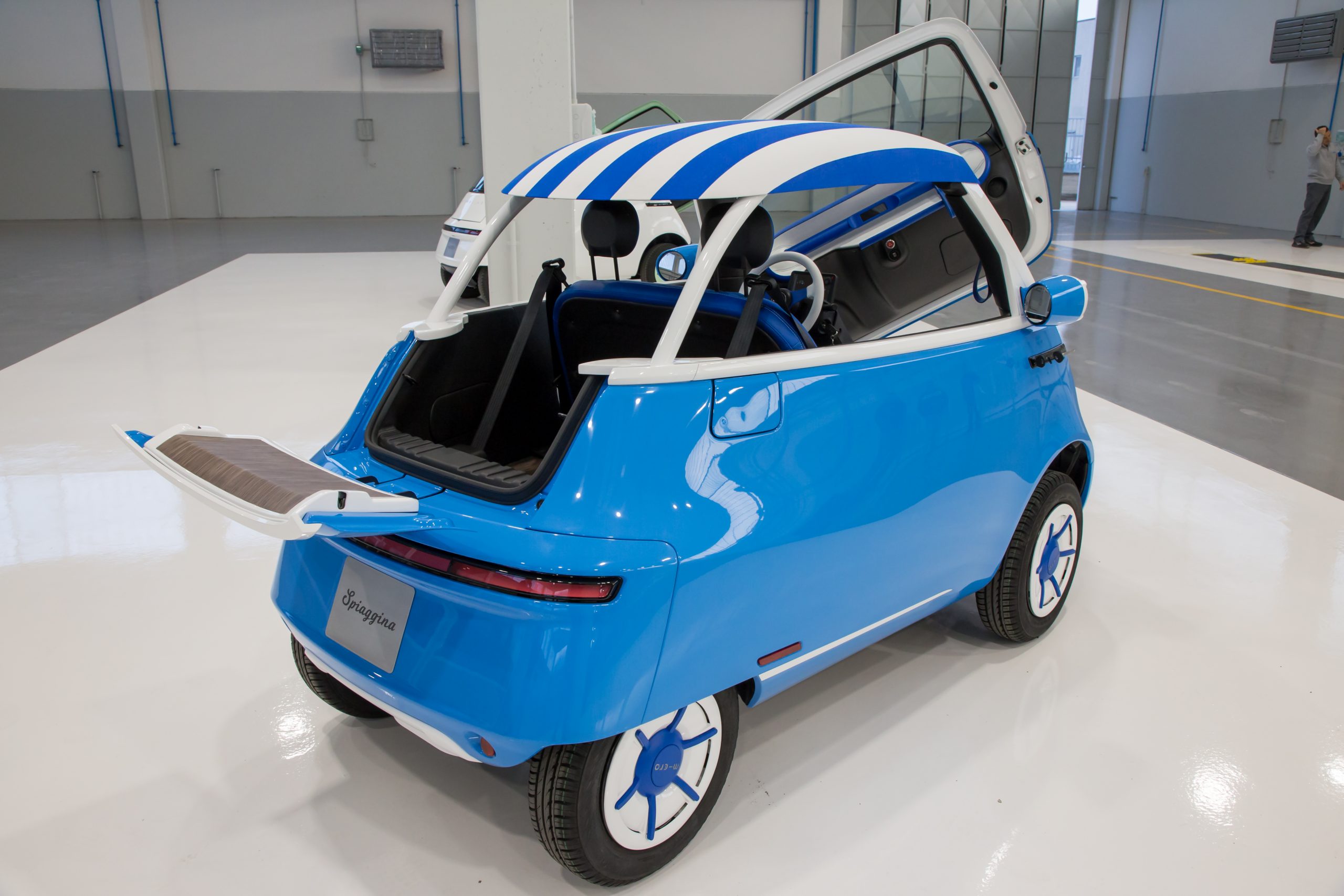 The Cute Modern Isetta Microlino Is Getting An Even More Adorable Fiat ...