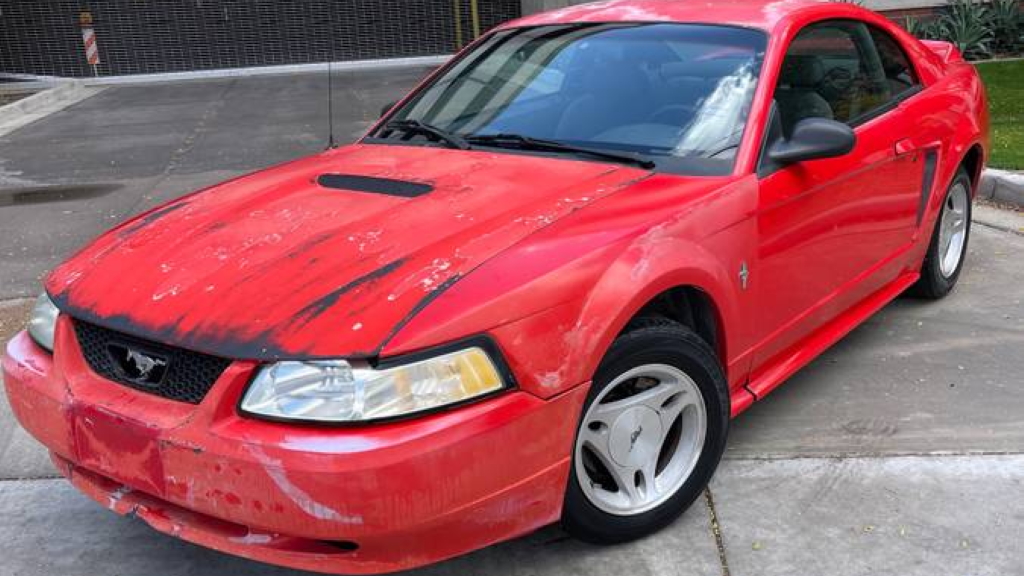 2000 Mustang V6 1