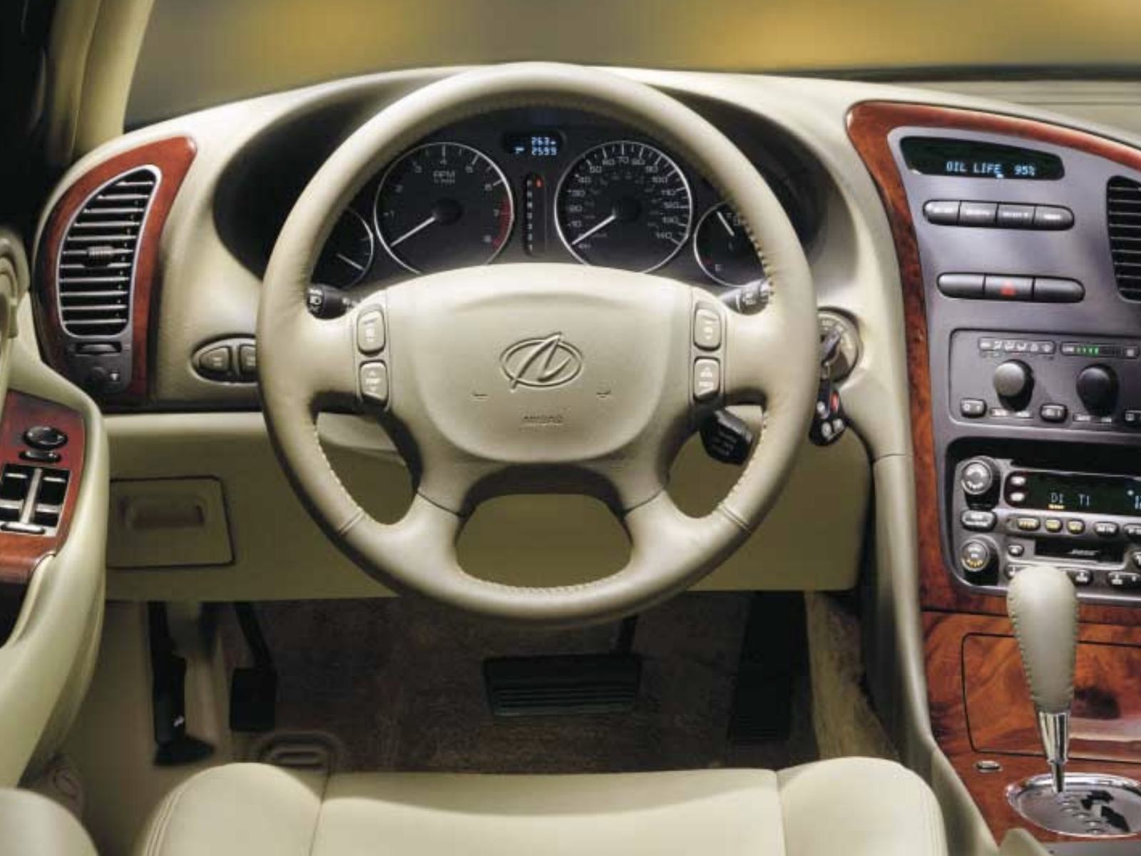 2001 Oldsmobile Aurora Interior