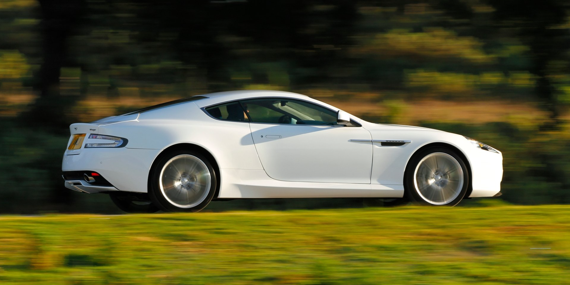 2012 Aston Martin Virage 1
