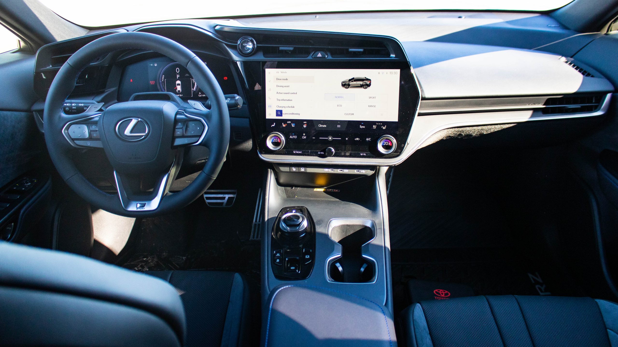 2026 Lexus Rz 550e 8519