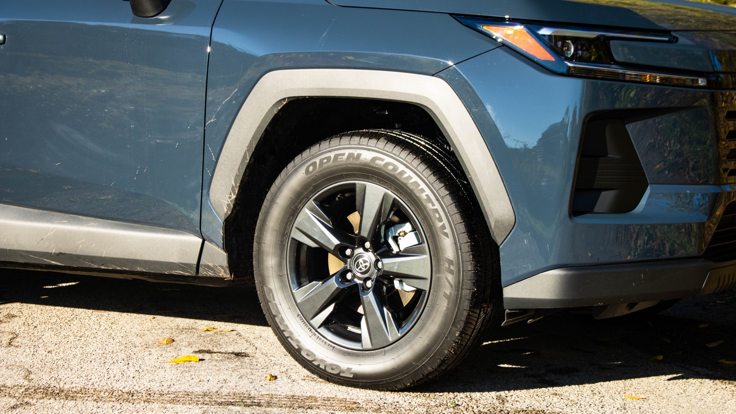 LE wheel and tire