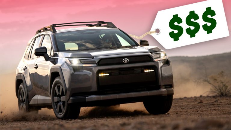 2026 Toyota Rav4 Hev Woodland Urbanrock Ts