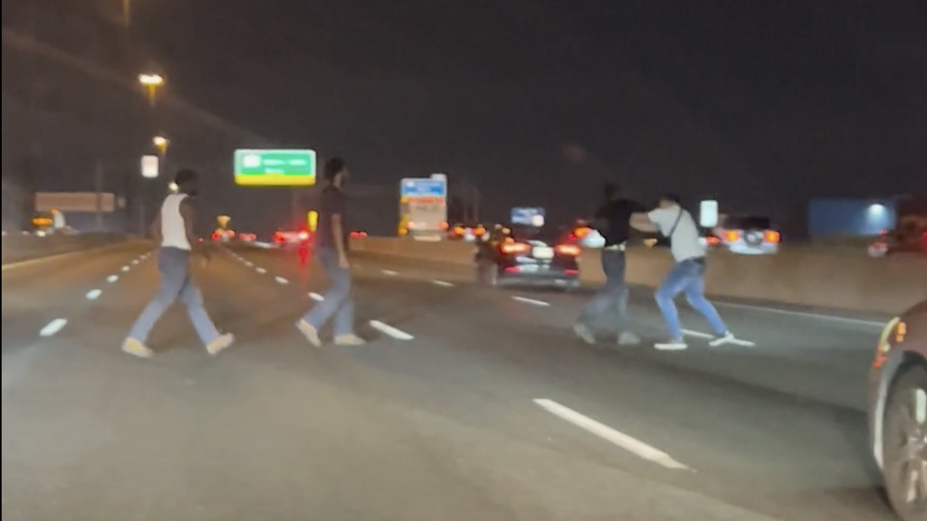 401 Highway Fight 2