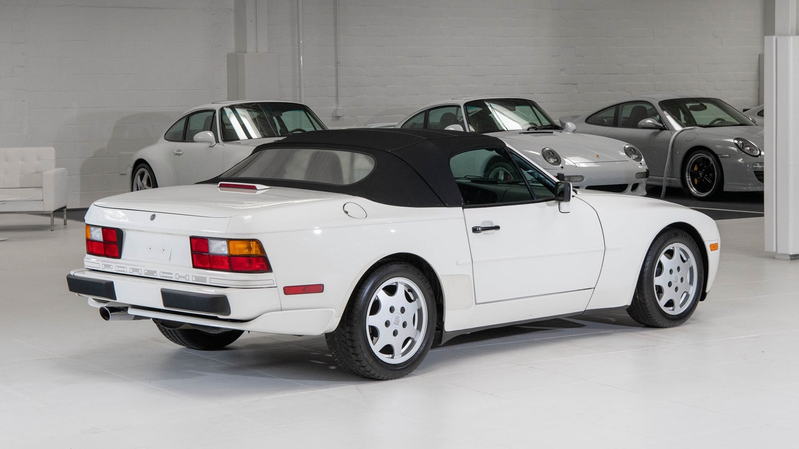 Porsche 944 S2 Cabriolet