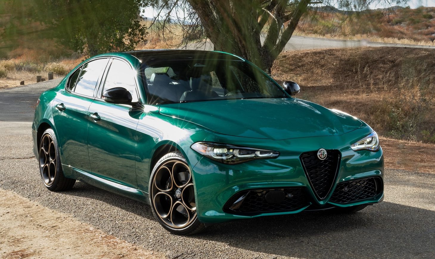 2025 Alfa Romeo Giulia Intensa