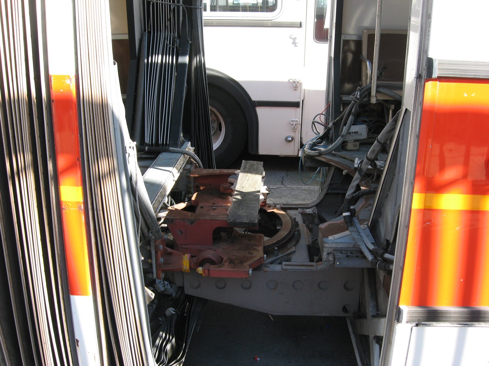 Articulationjointonamuninewflyerbus