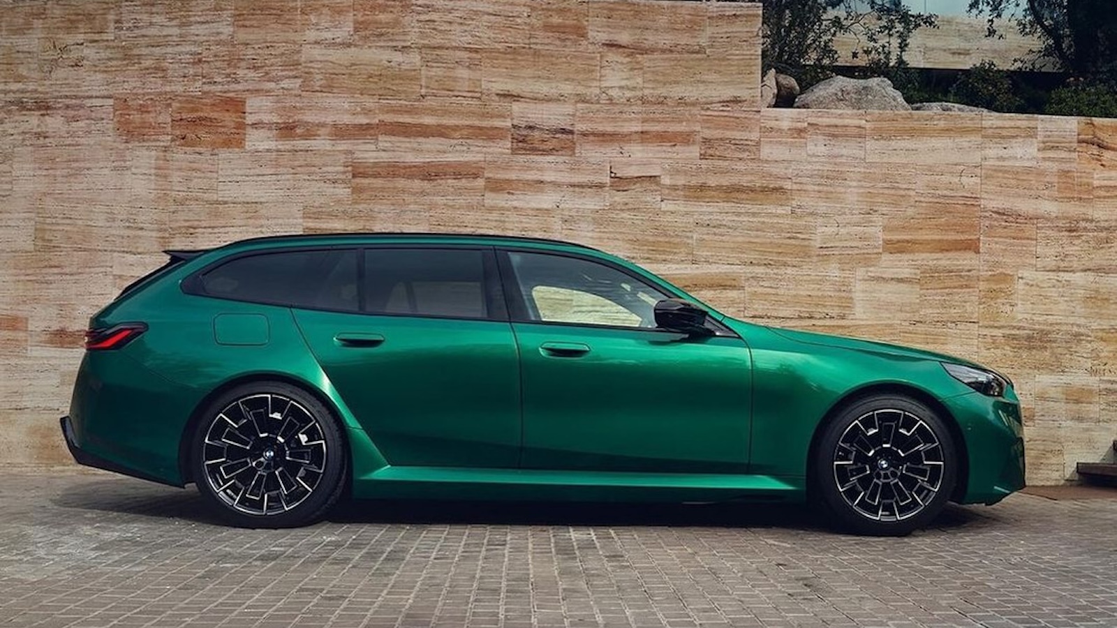 Bmw M5 Touring Leak Profile