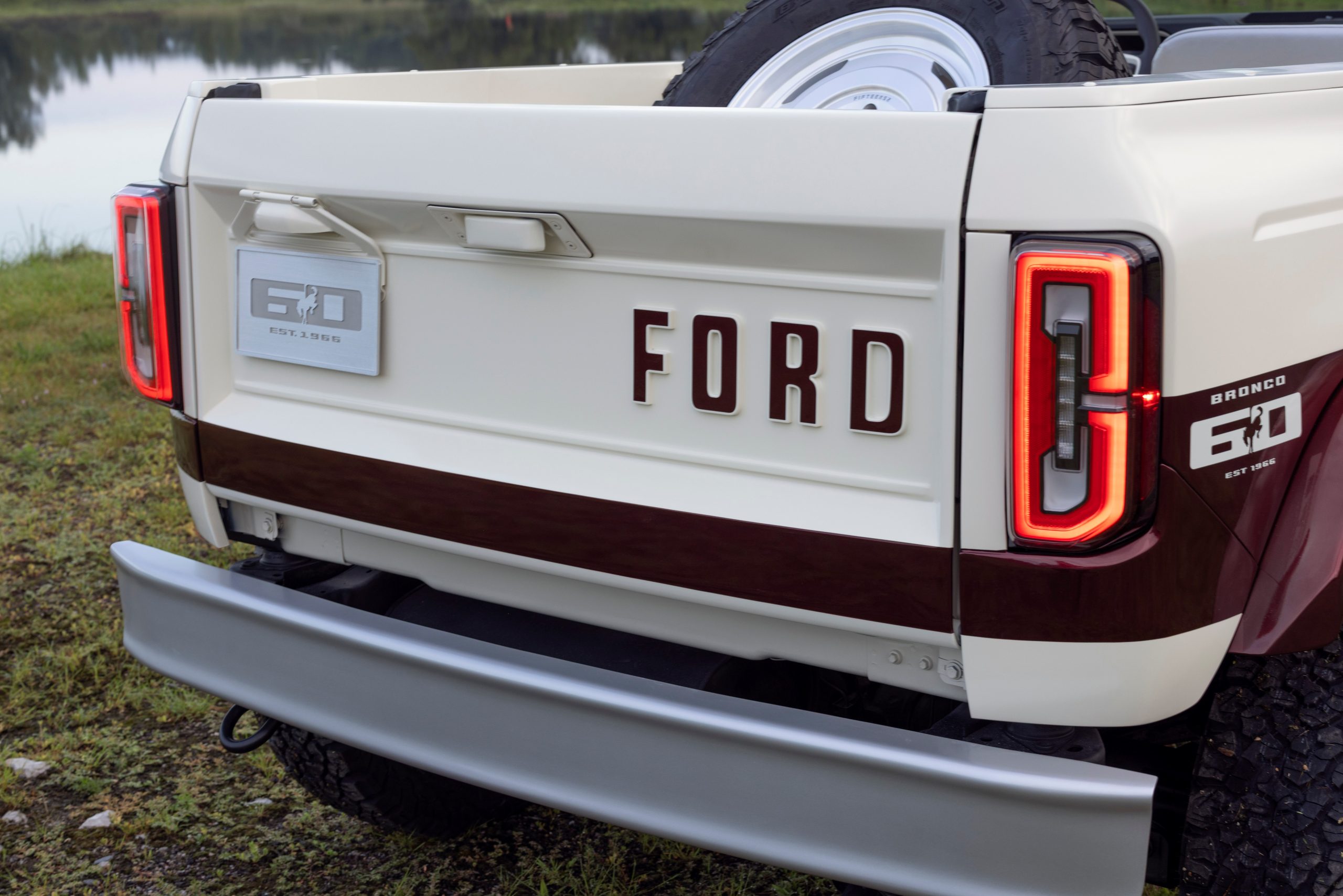Bronco Roadster Concept 13