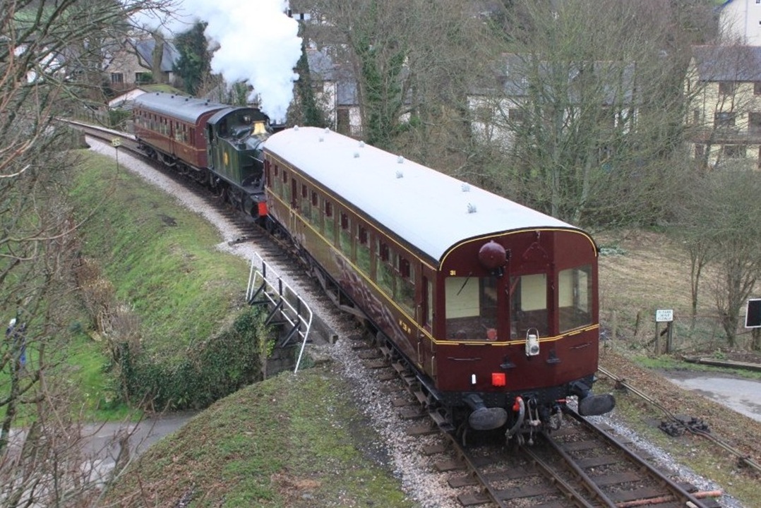 Buckfastleigh 5542 Between Two Auto Trailers