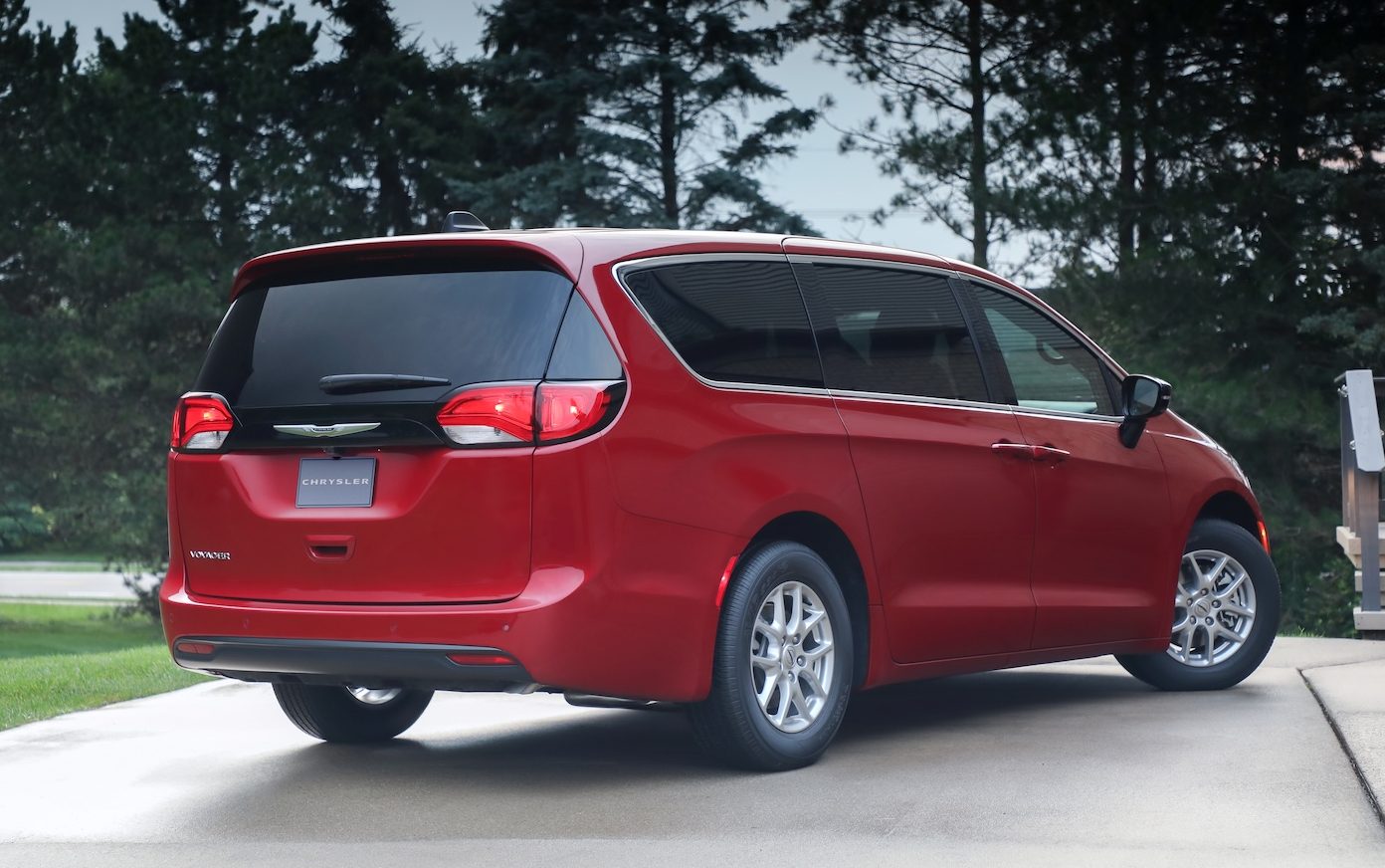 2025 Chrysler Voyager