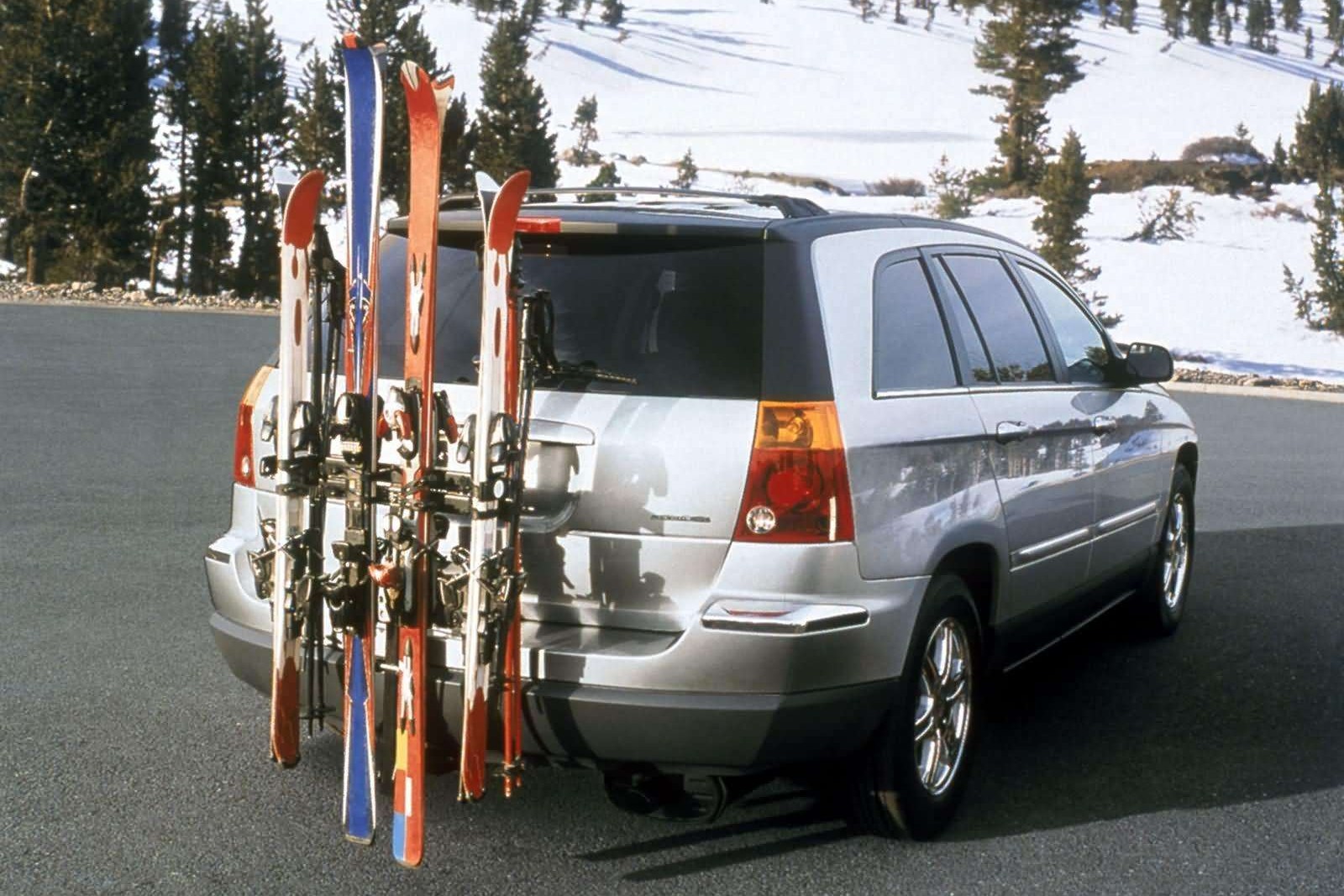 Chrysler Pacifica 2004 Rear Three Quarter.7a711cef