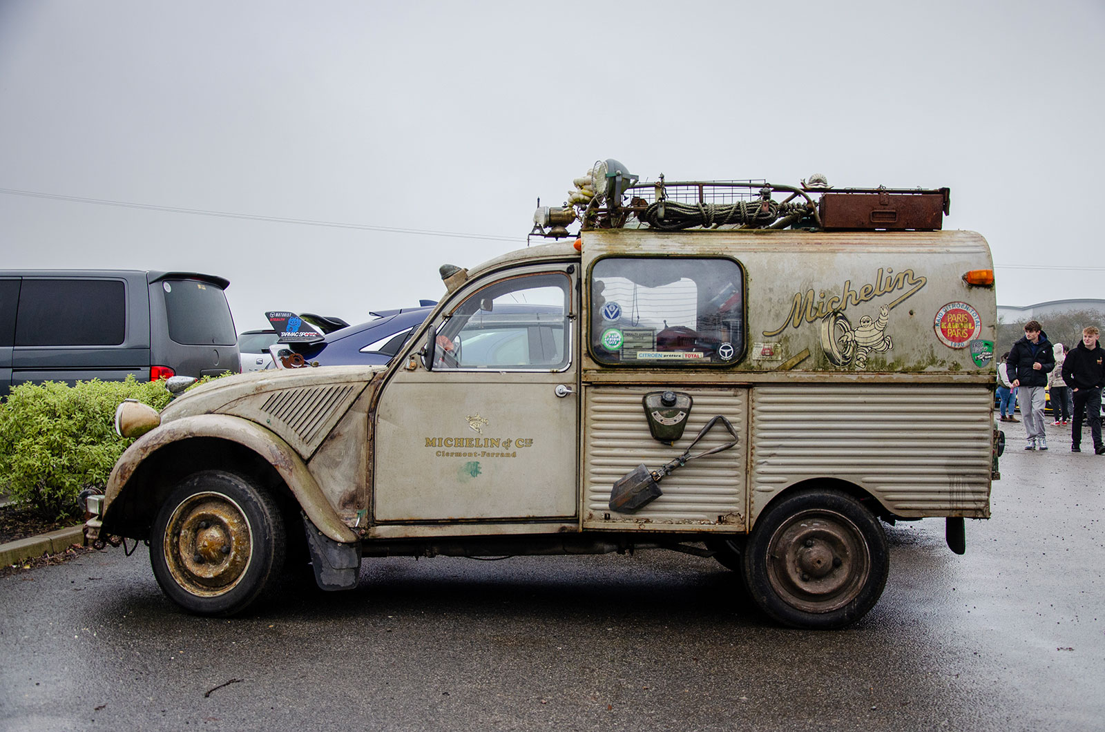 A photo of a Michelin-branded Citroen AK350