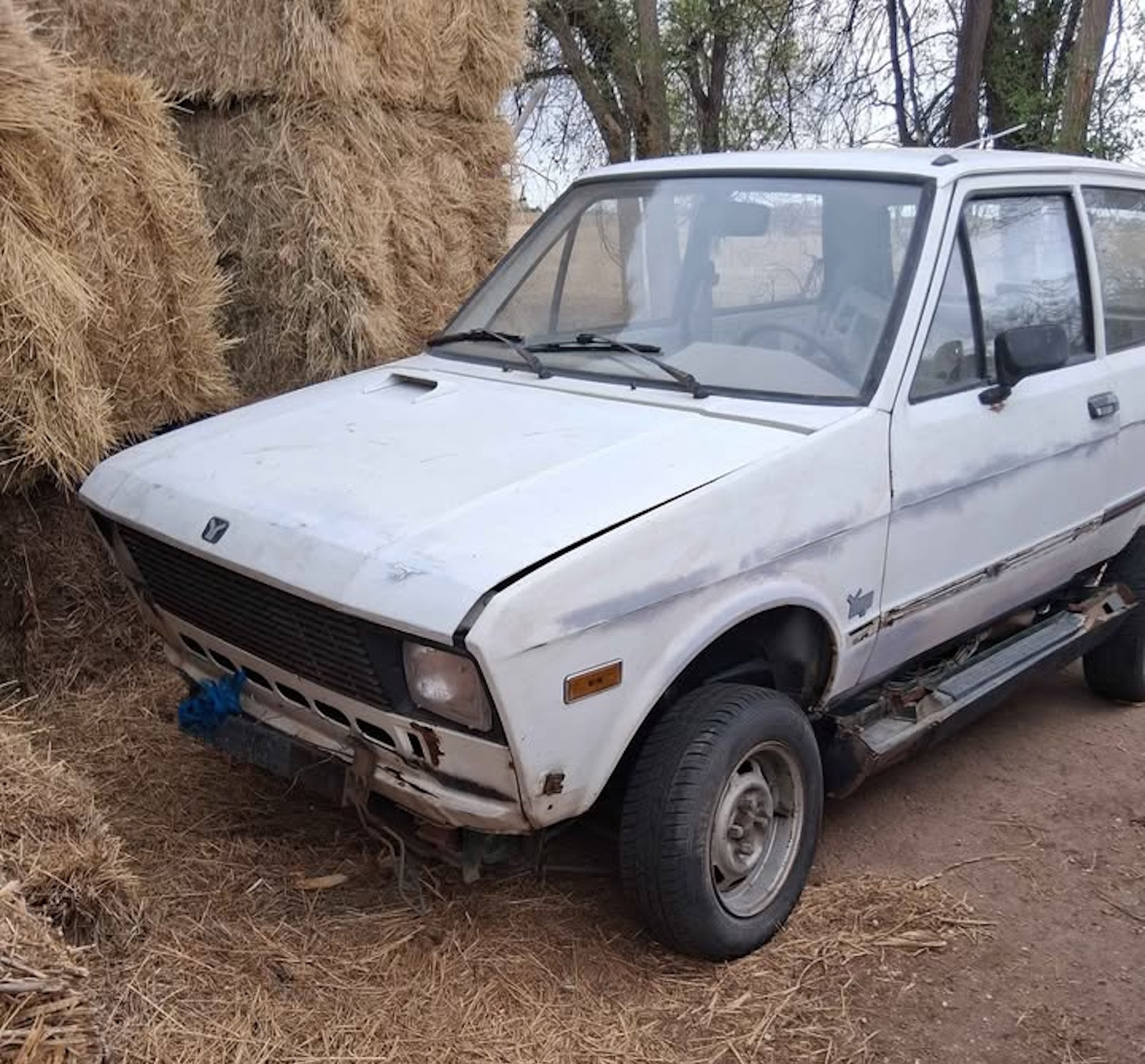 Fiat Yugo Front