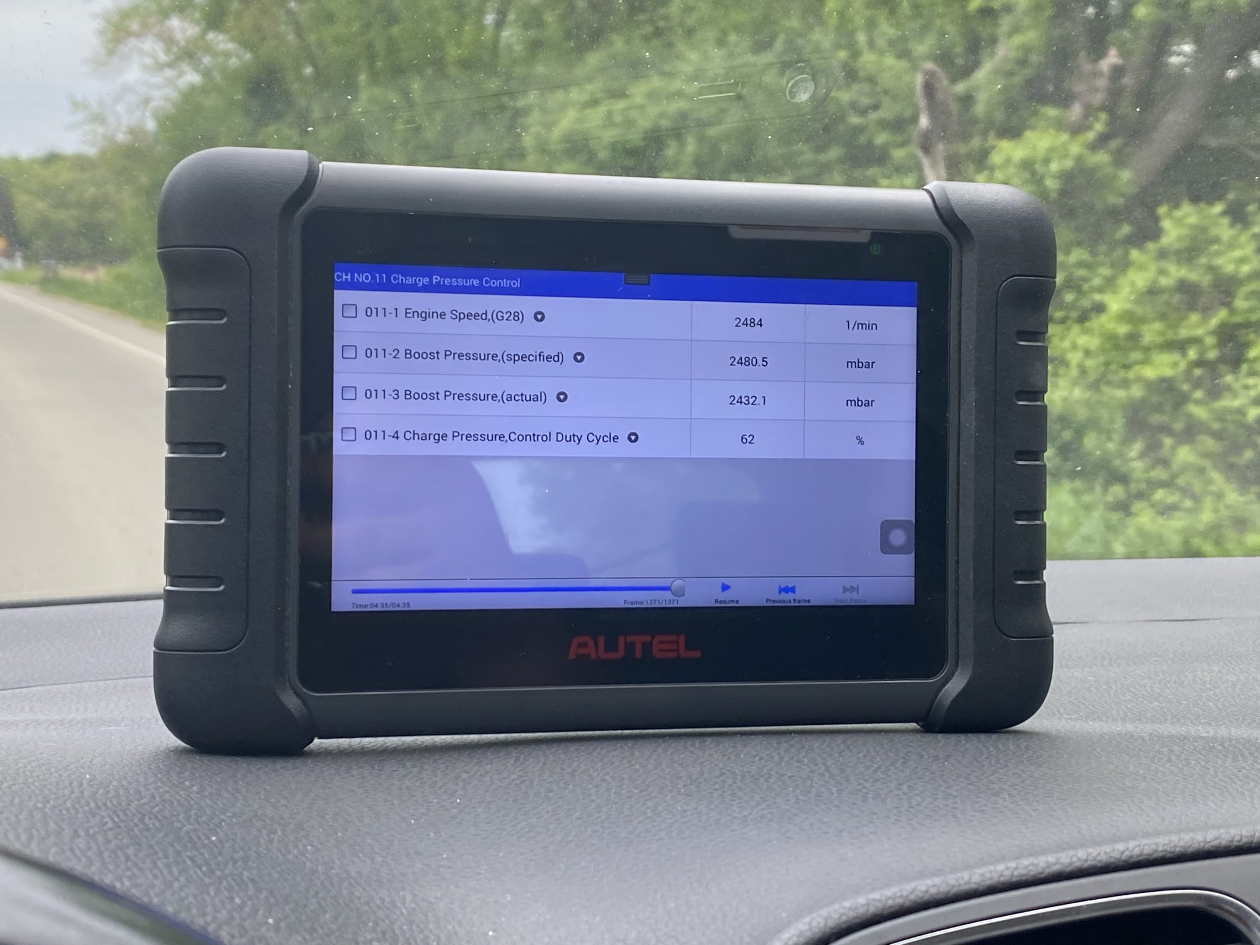 Using An Autel Diagnostic Scanner To Fix Broken Cars Is Like Having A  Superpower - The Autopian