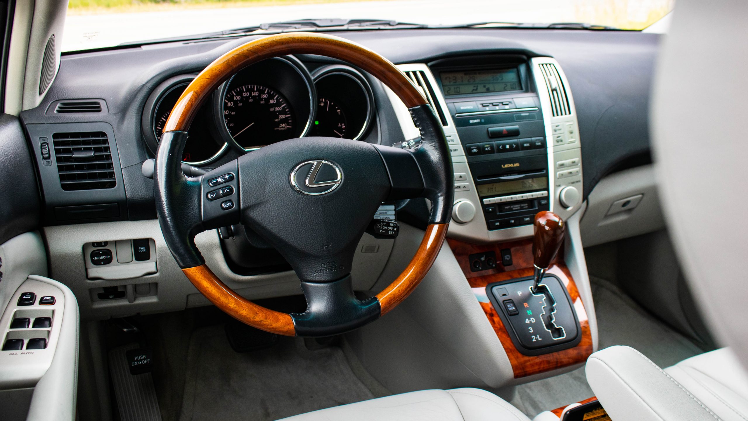 Lexus RX 330