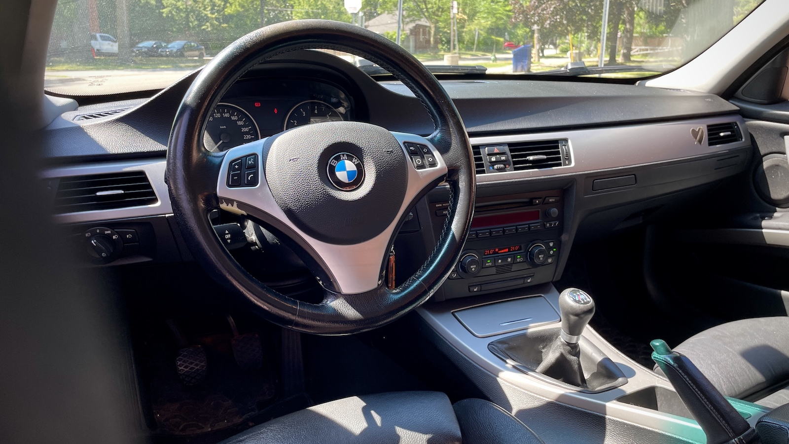2006 BMW 325i
