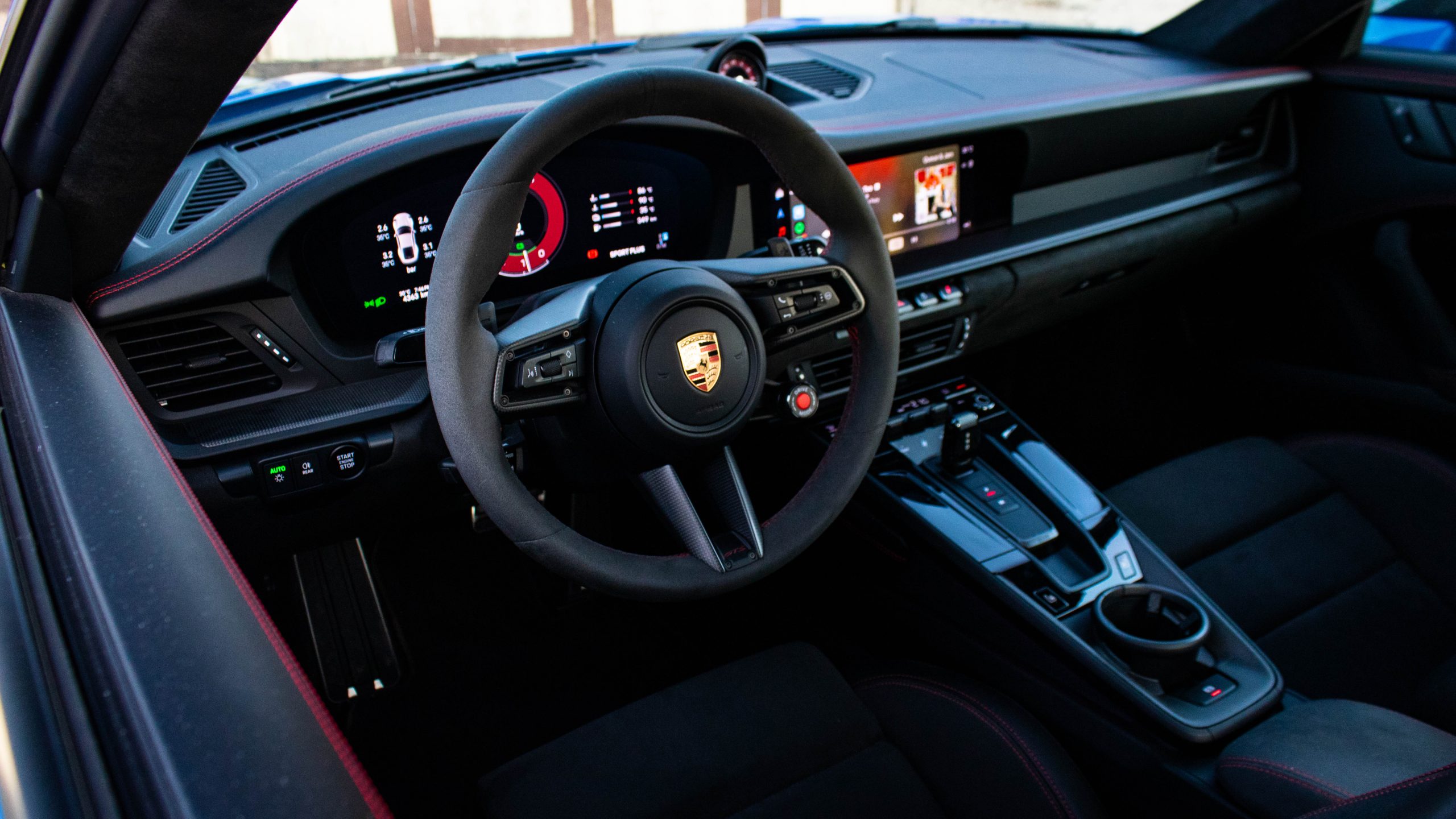 2025 Porsche 911 Carrera GTS T-Hybrid