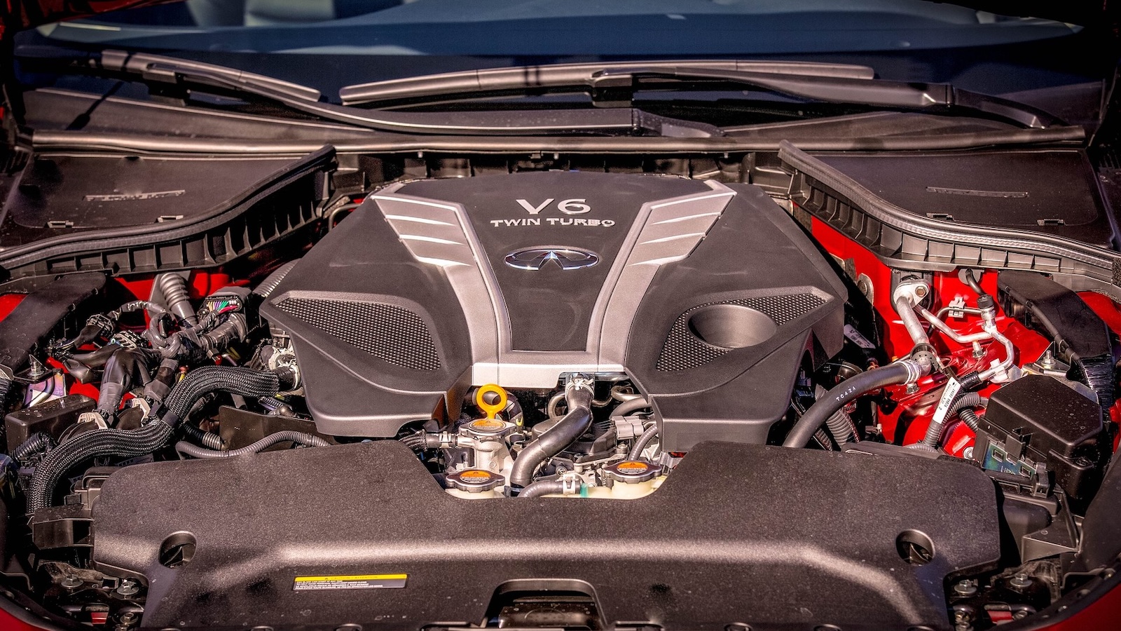 Infiniti Q50 2016 Engine Bay
