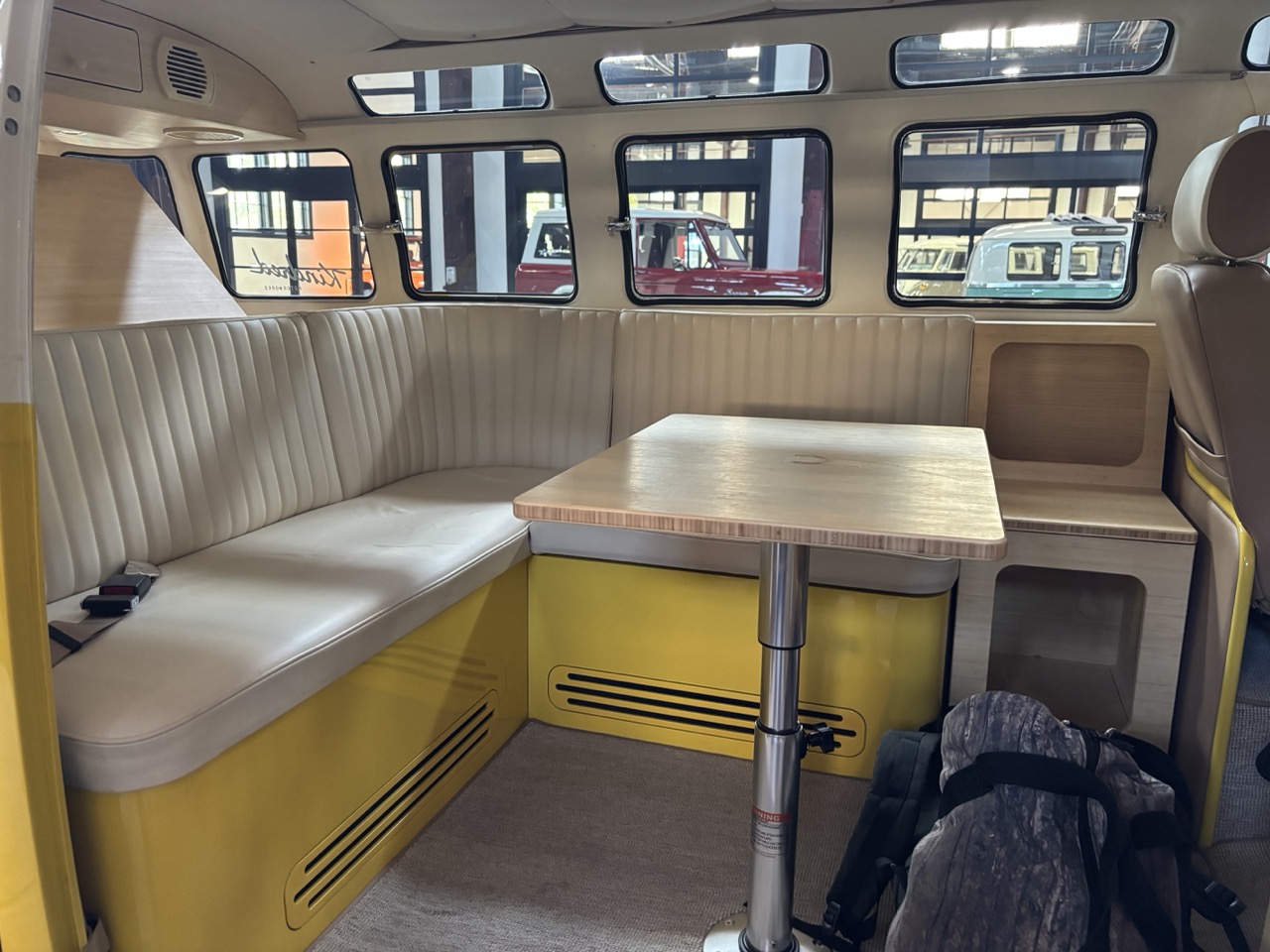 Kindred Evvwbus 54