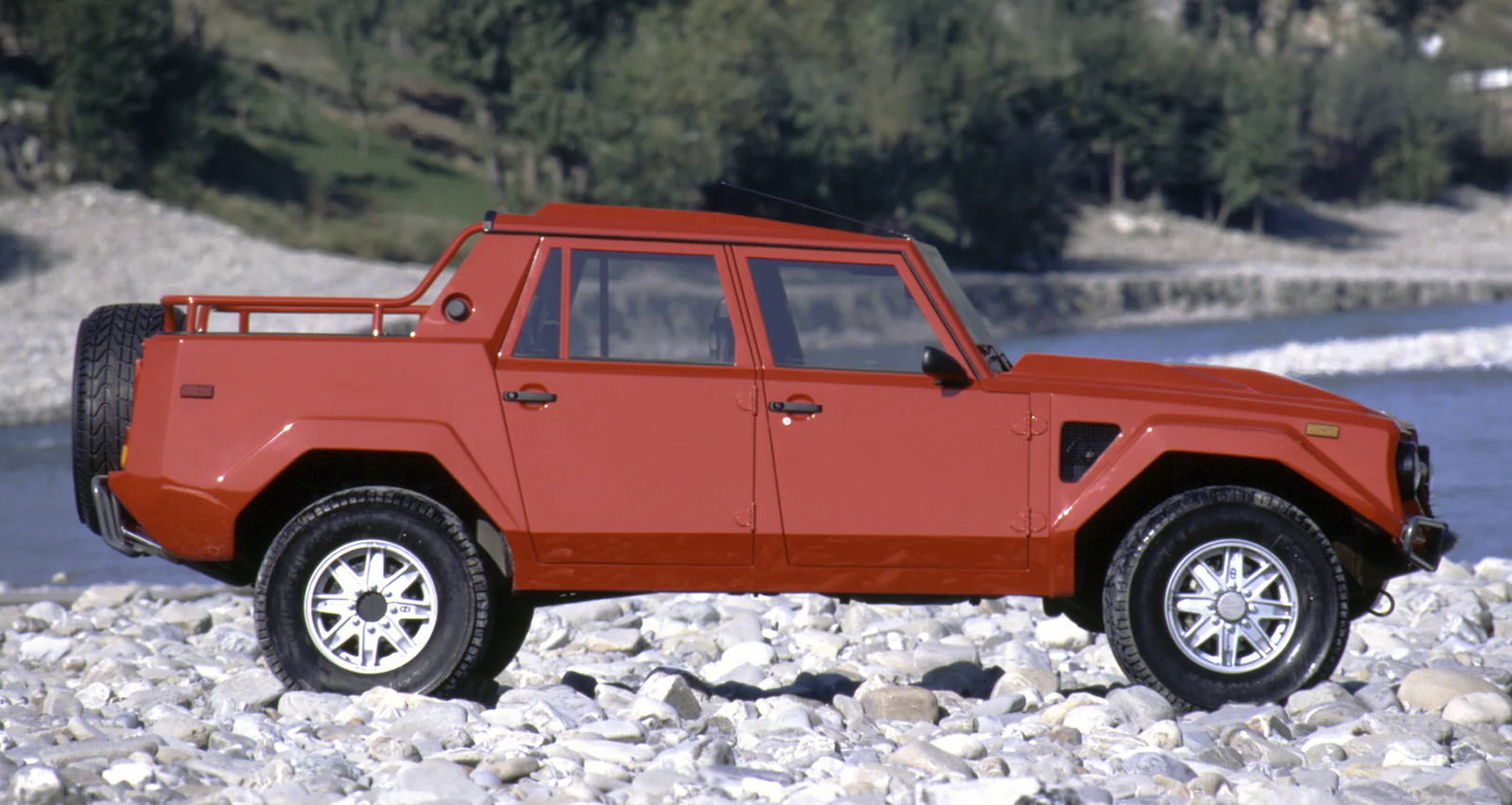 Lm002 Lamborghini