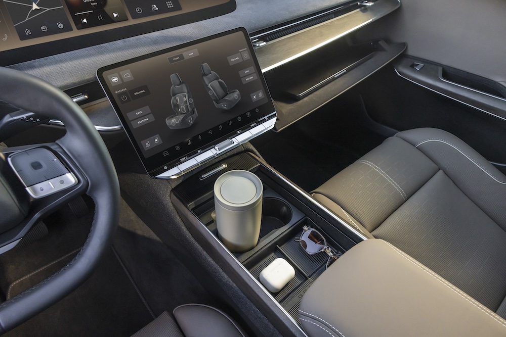 Lm25 0254 N Gravitytouring Epk Crm Web Paid 0p6a0353 Image23