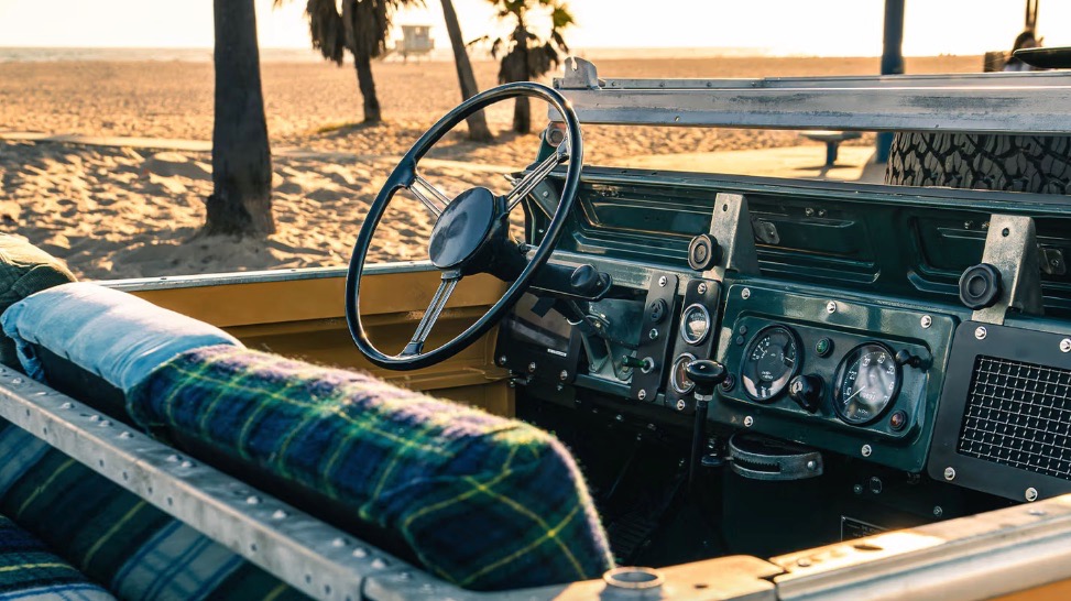 Land Rover Closeupo Large