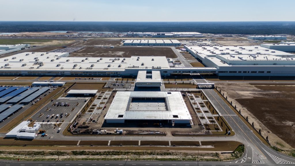 Large 65384 Hyundaimotorgroupmetaplantamerica Large