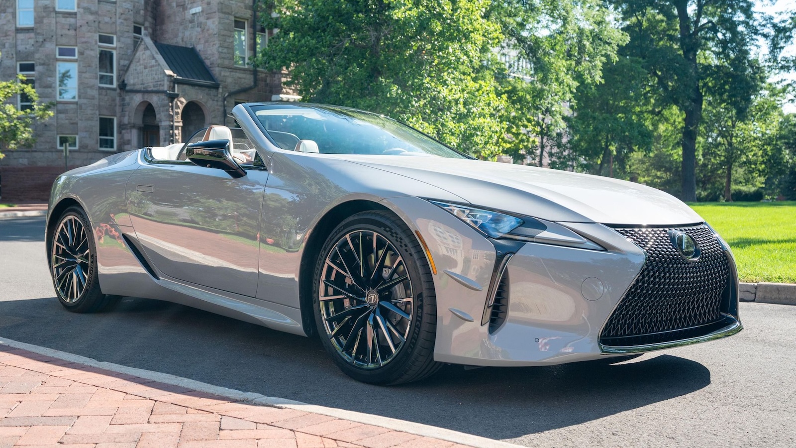 Lexuslc2026002