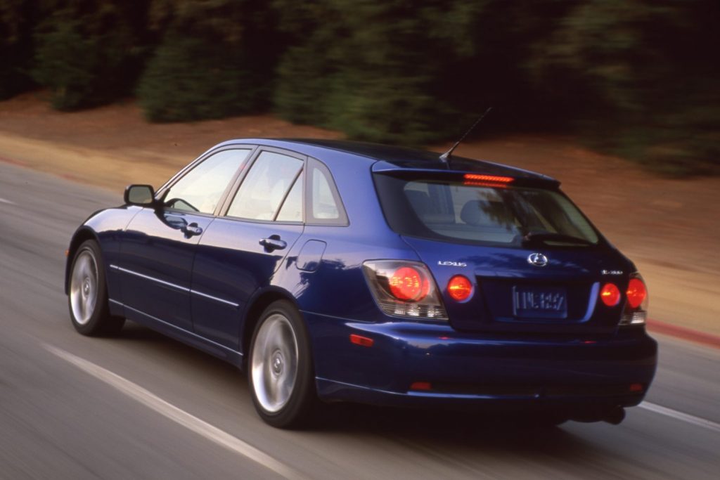 Lexus Is Sportcross