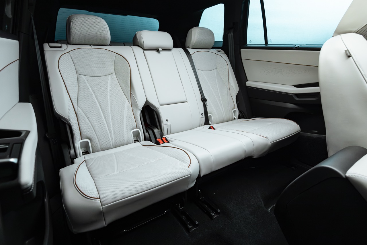 My27 Atlas R Line Sacramentogreen Samdobbins 2412 Large