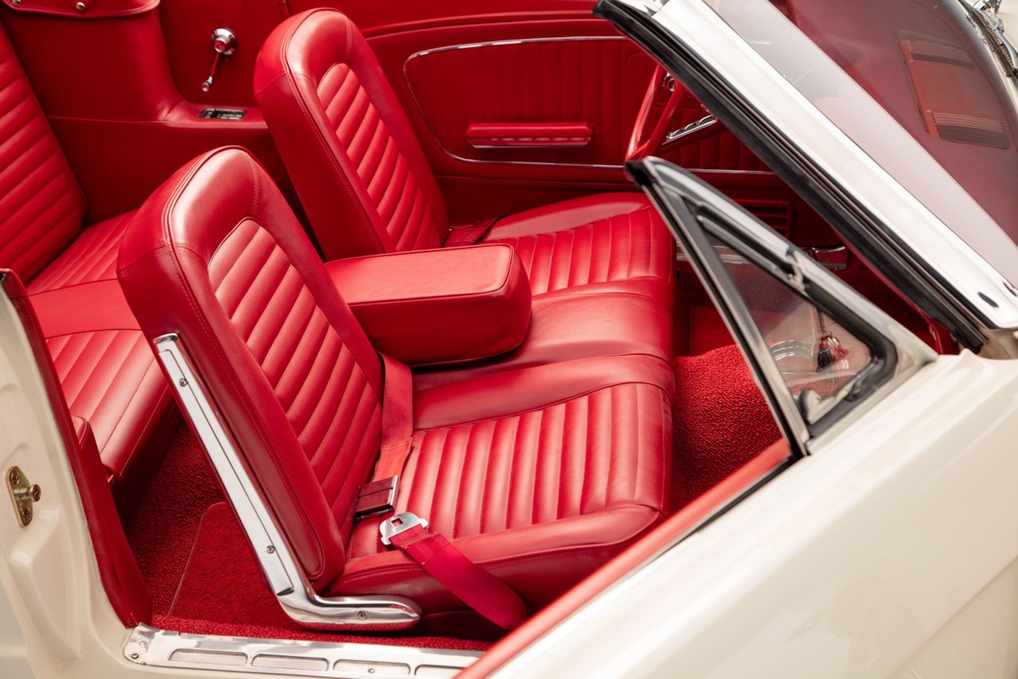 Mustangbenchseat