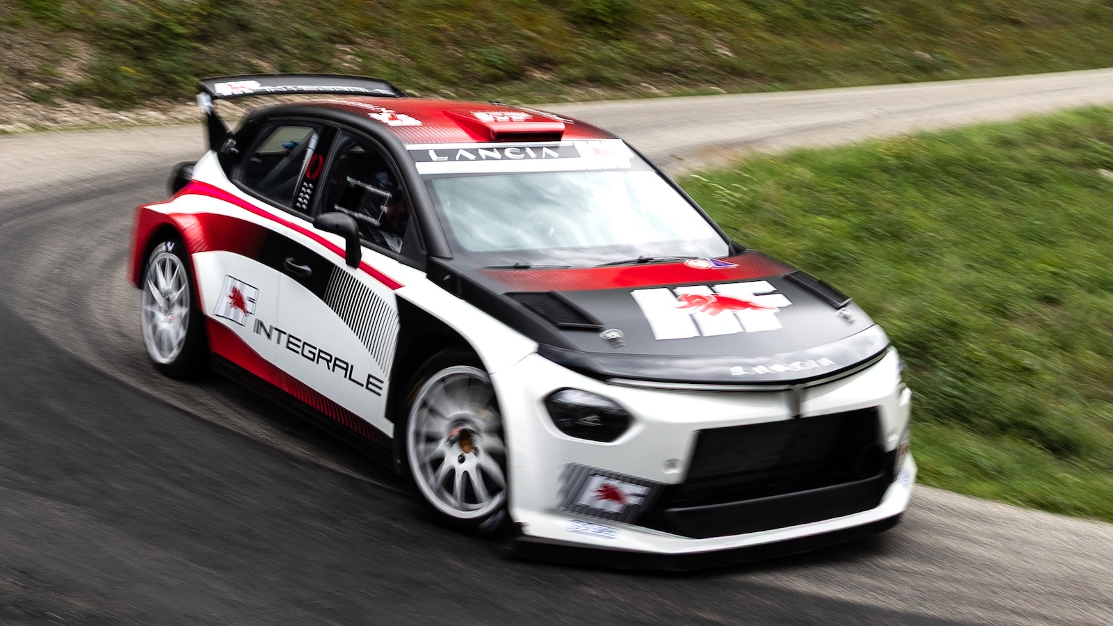 New Lancia Ypsilon Rally2 HF Integrale (1)