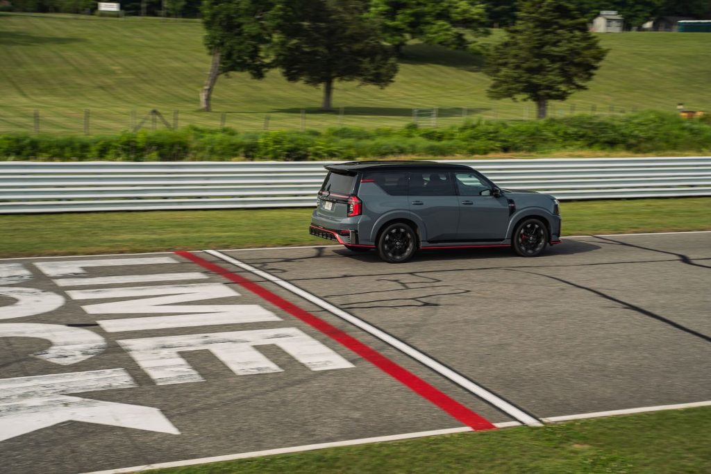 Nissan Armada Nismo Full Track 1
