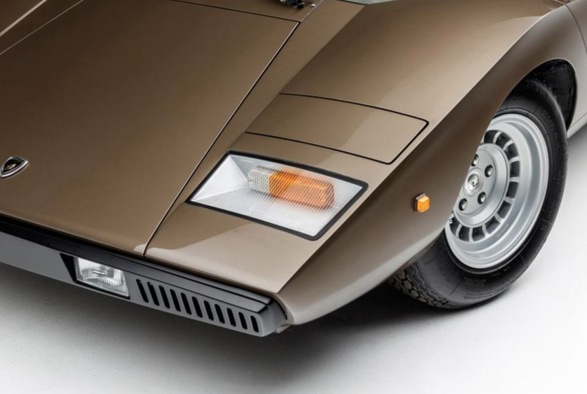 How Lamborghini Completely Half Assed The Lights On Its Most Legendary Supercar - 73