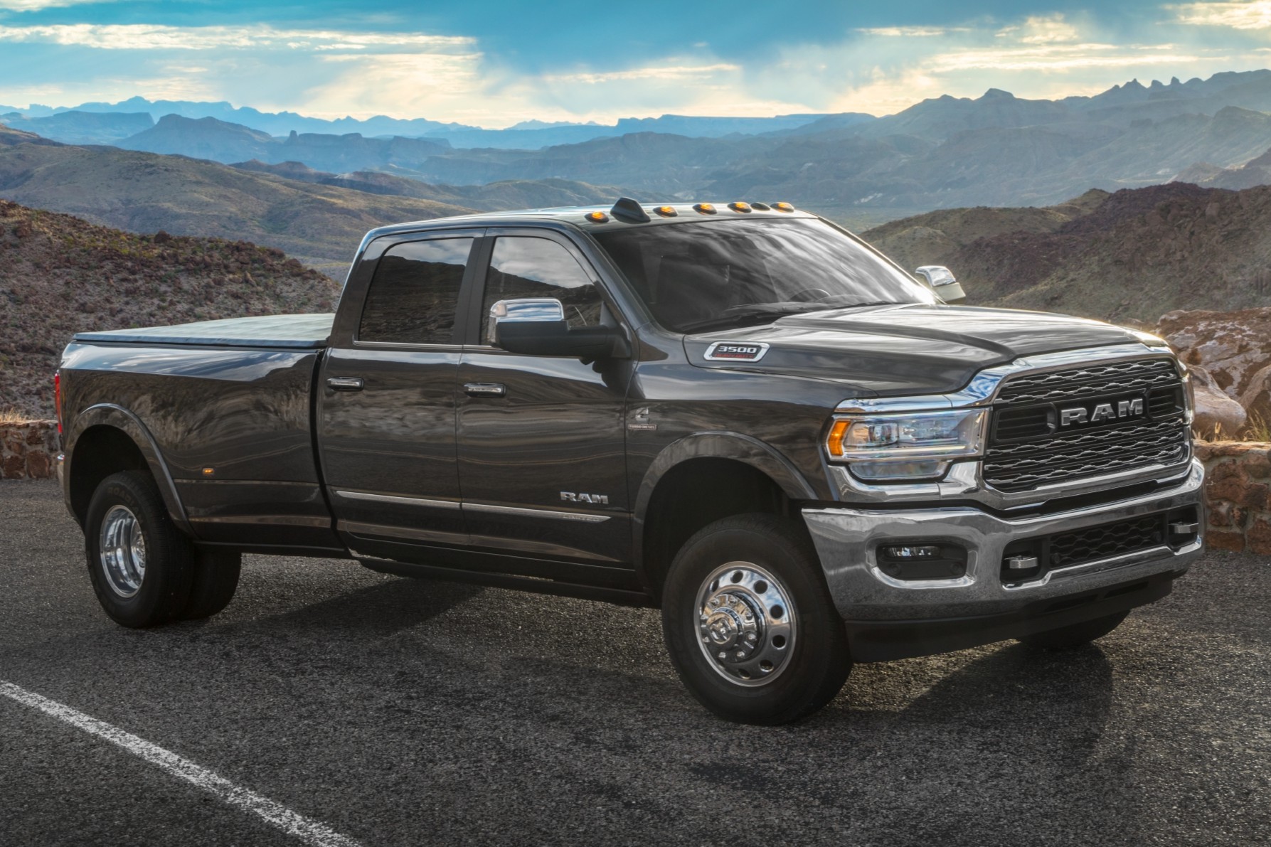 2024 Ram 3500 Heavy Duty Limited Crew Cab Dual Rear Wheel