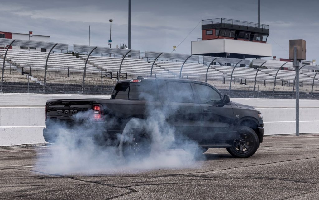 2026 Ram 1500 Black Express With Hemi® V 8 Burnout