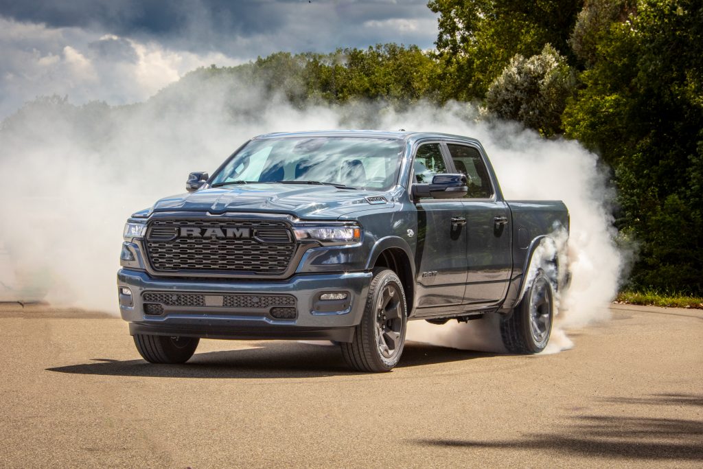 2026 Ram 1500 Big Horn 5.7 Liter Hemi® V 8 Etorque
