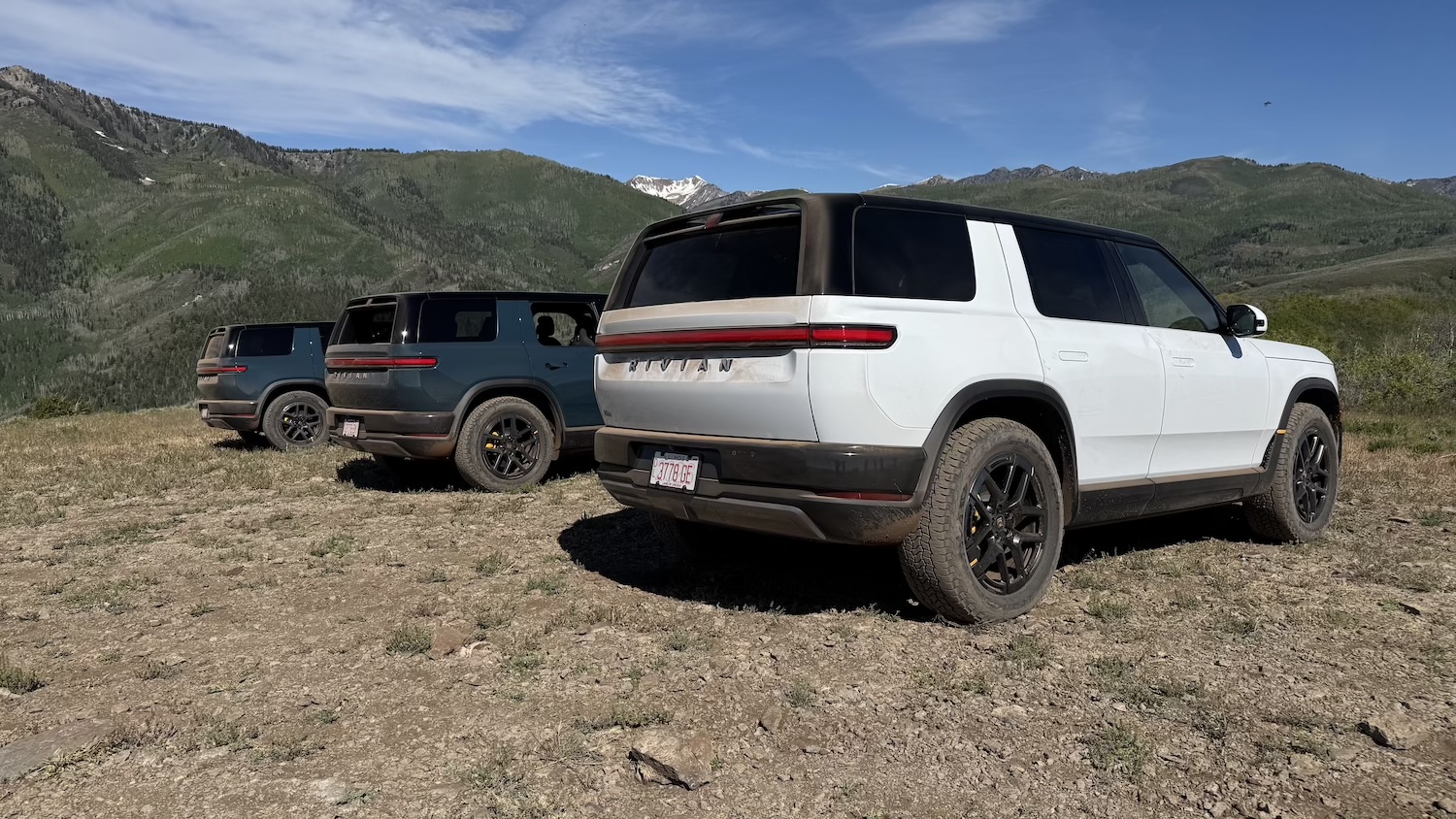Rivian R2 7577