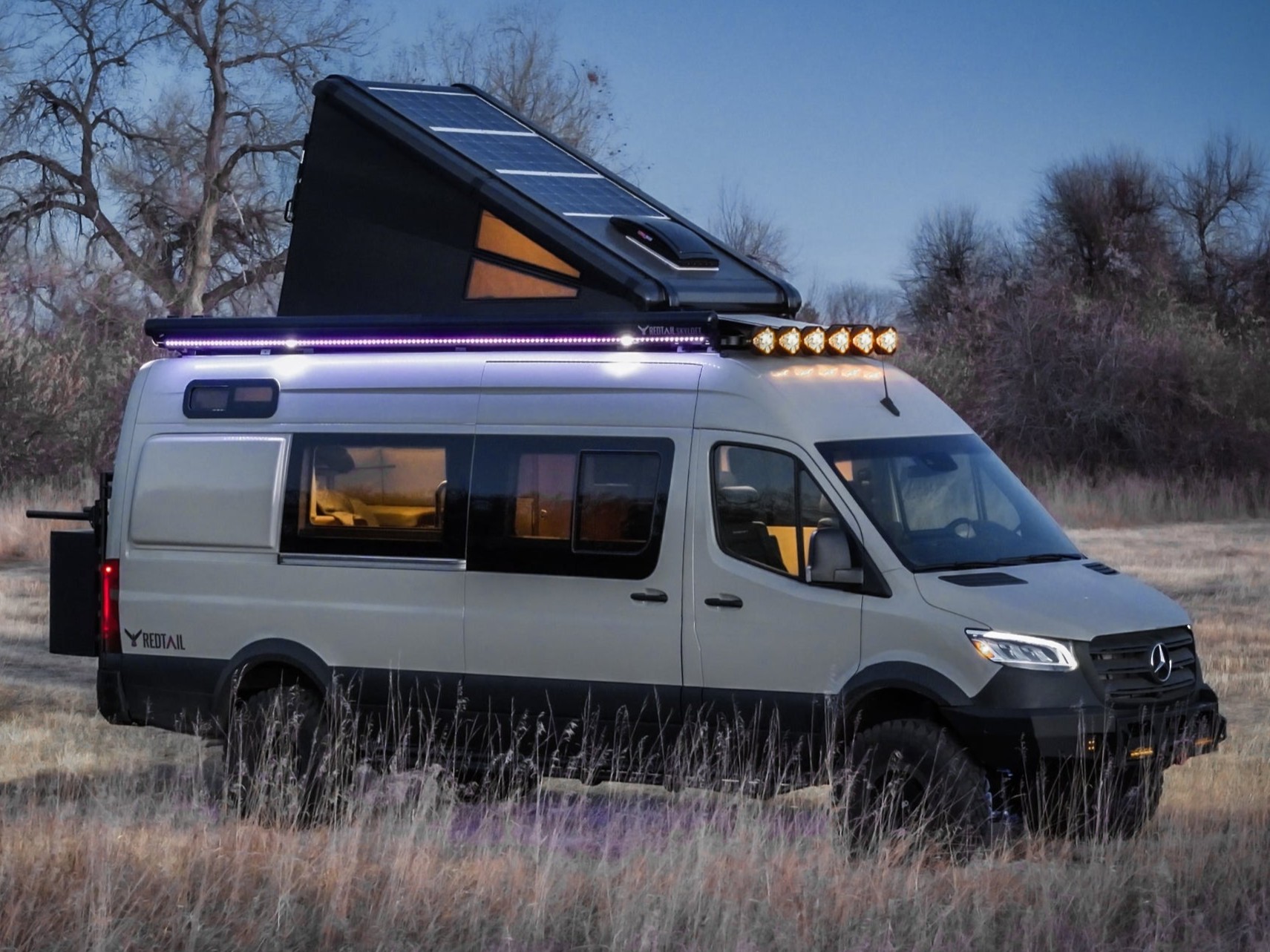 Skyloft Van Lights 2000x