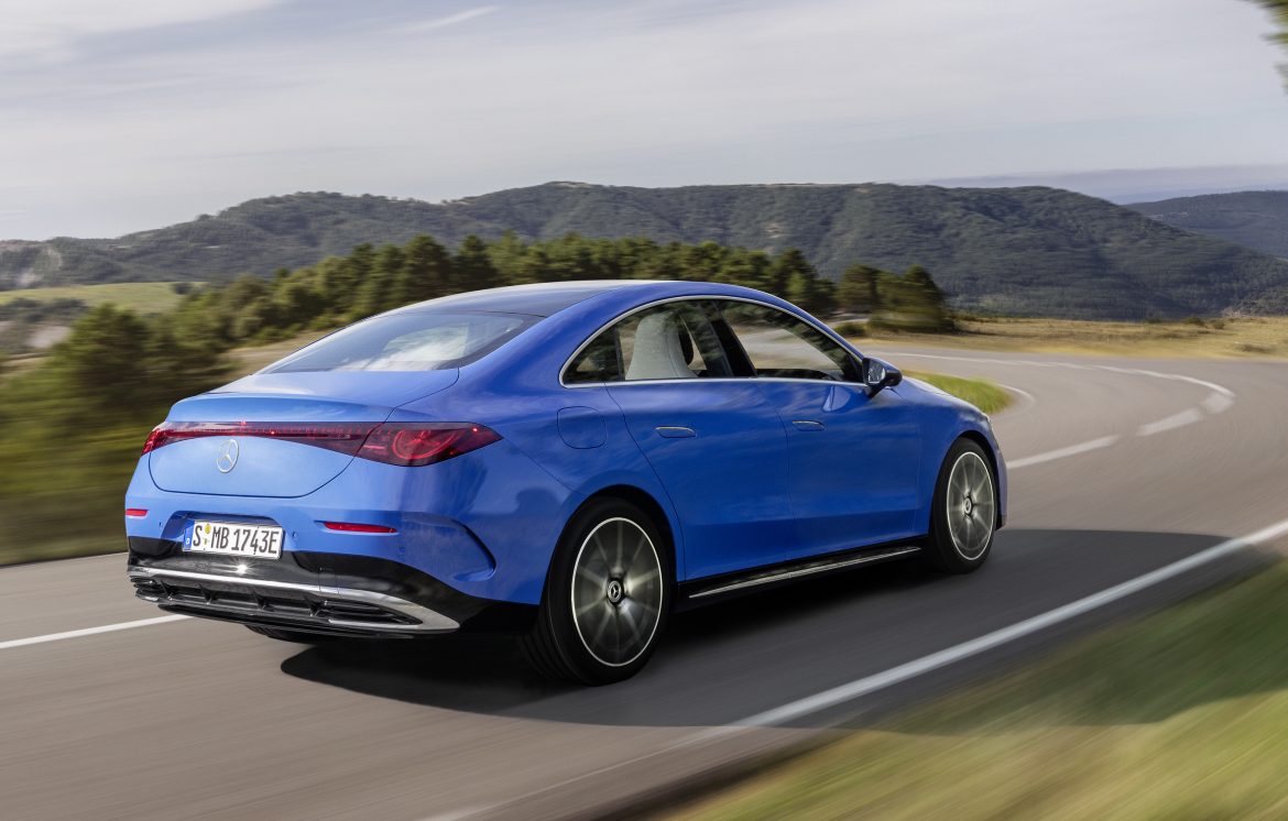 Der Neue Mercedes Benz Cla: Großartig, Mühelos, Intuitiv Und Flexibel The All New Mercedes Benz Cla: Gorgeous, Effortless, Intuitive, And Flexible.
