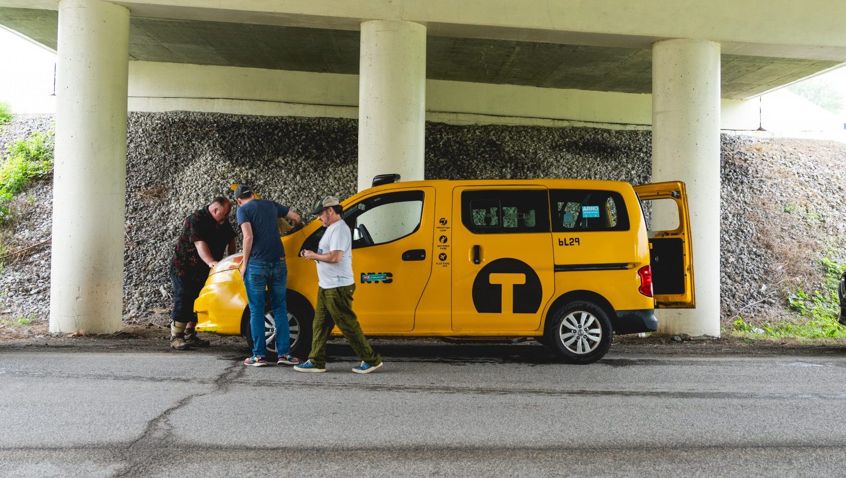 Taxi Road Trip Griffin Riley Ilce 1 06 19 25 12