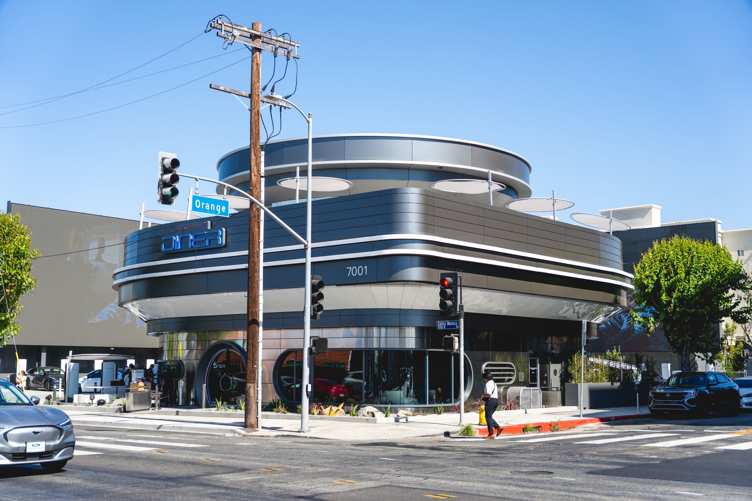 Tesla Diner Griffin Riley Ilce 1 07 24 25