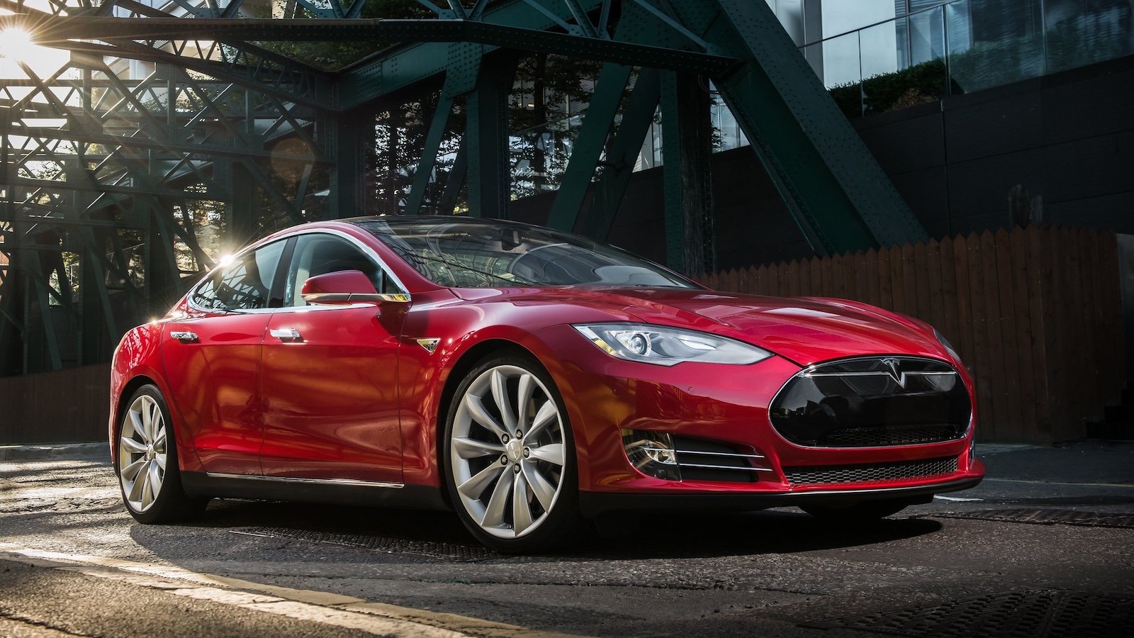 Tesla Model S 2013