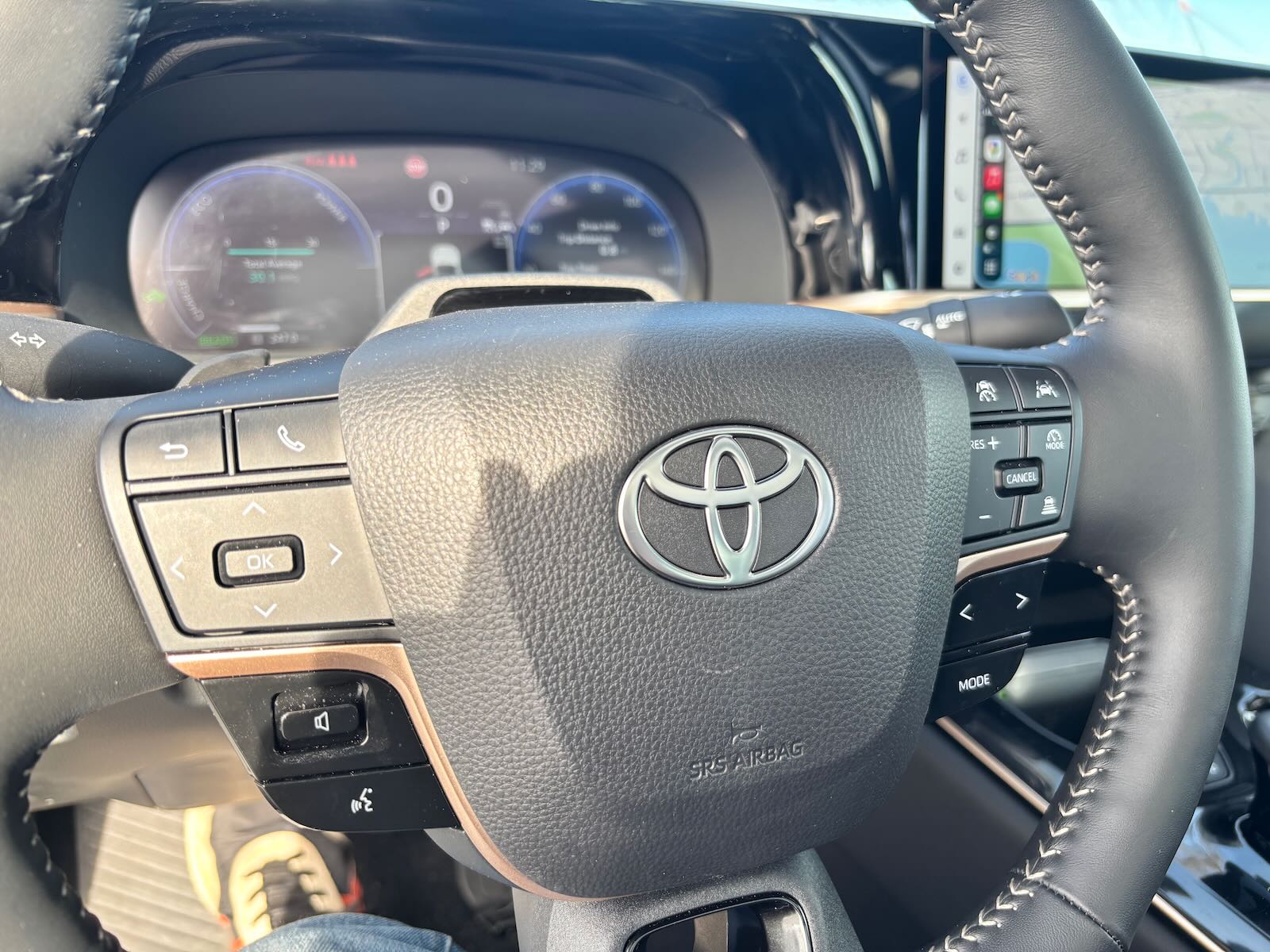 Toyota Crown Platinum 2