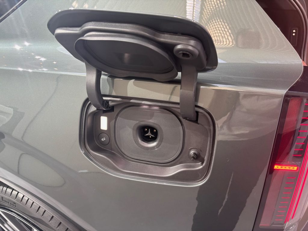 Volvo Ex60 5