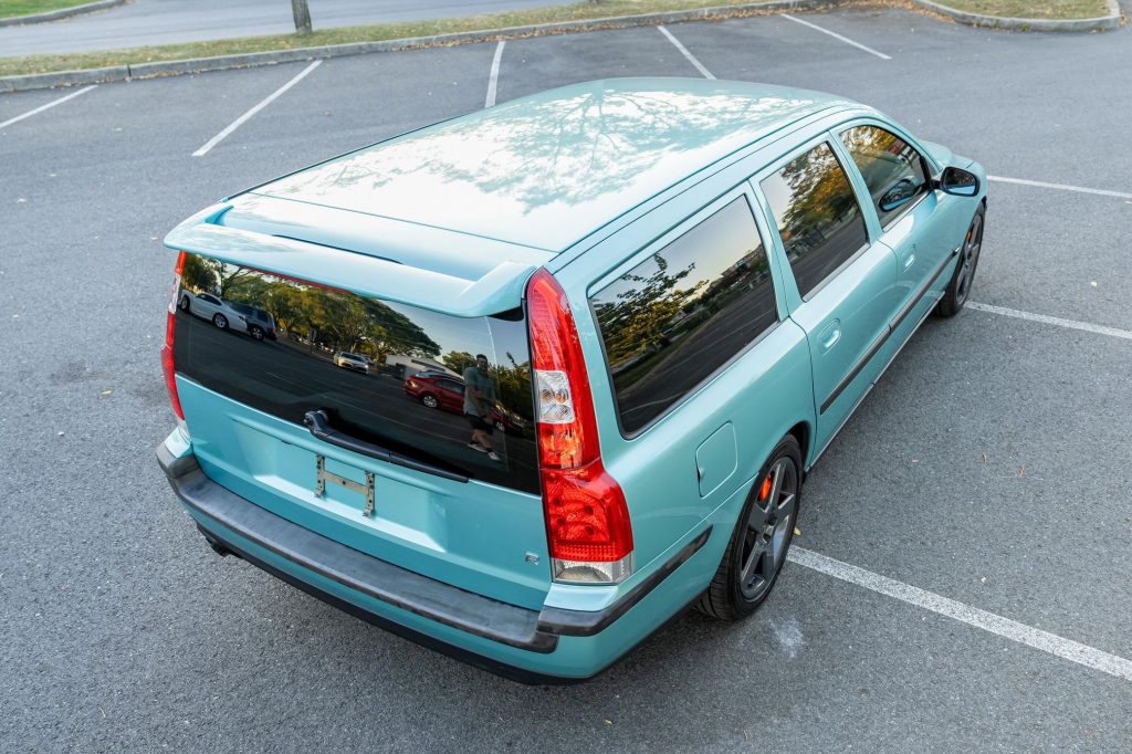 Volvo V70r Rear